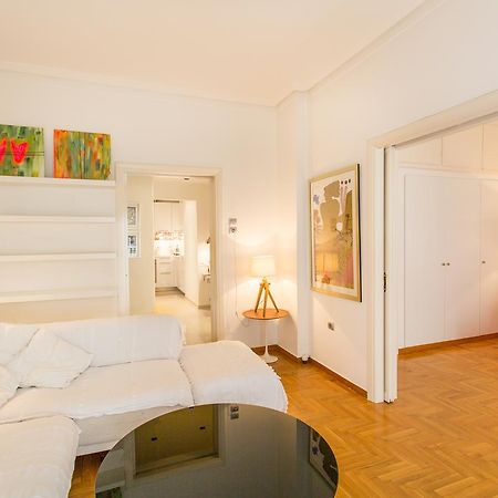 A Cozy Apt In Kolonaki Of Ateny Zewnętrze zdjęcie