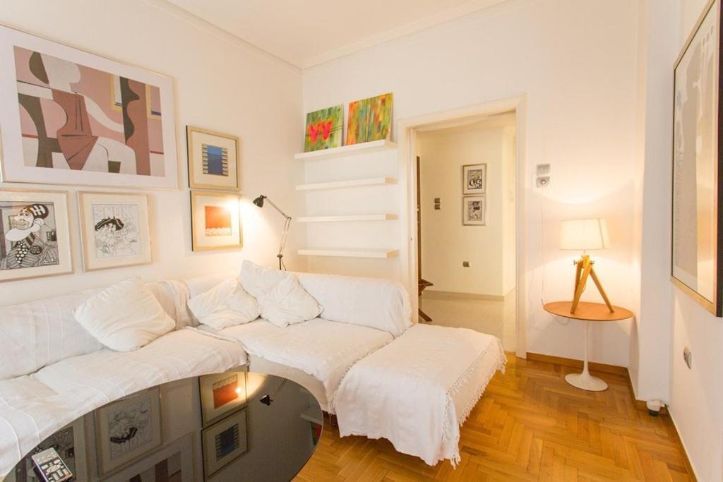 A Cozy Apt In Kolonaki Of Ateny Zewnętrze zdjęcie